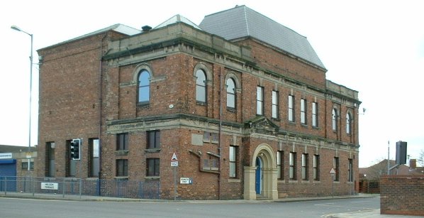Picture of the outside of Stockton Masonic Hall